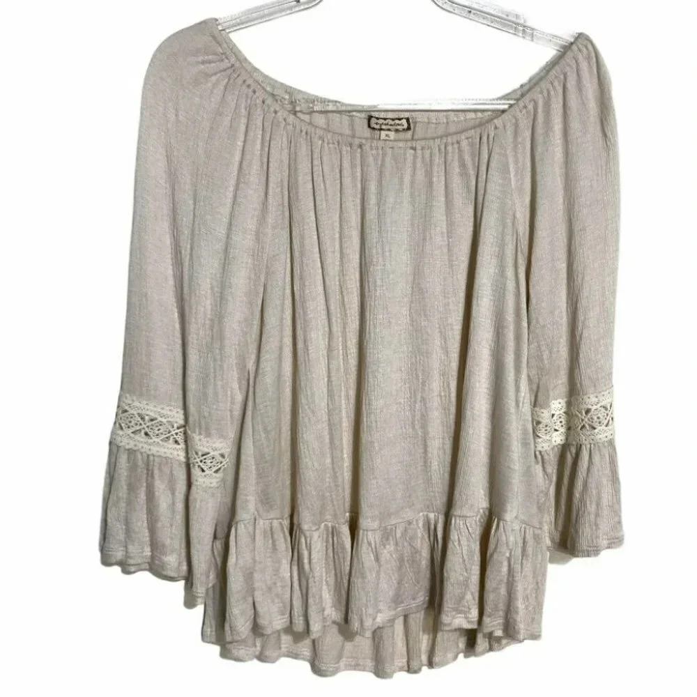 Eyeshadow XL cream scoop neck peplum bottom top‎
